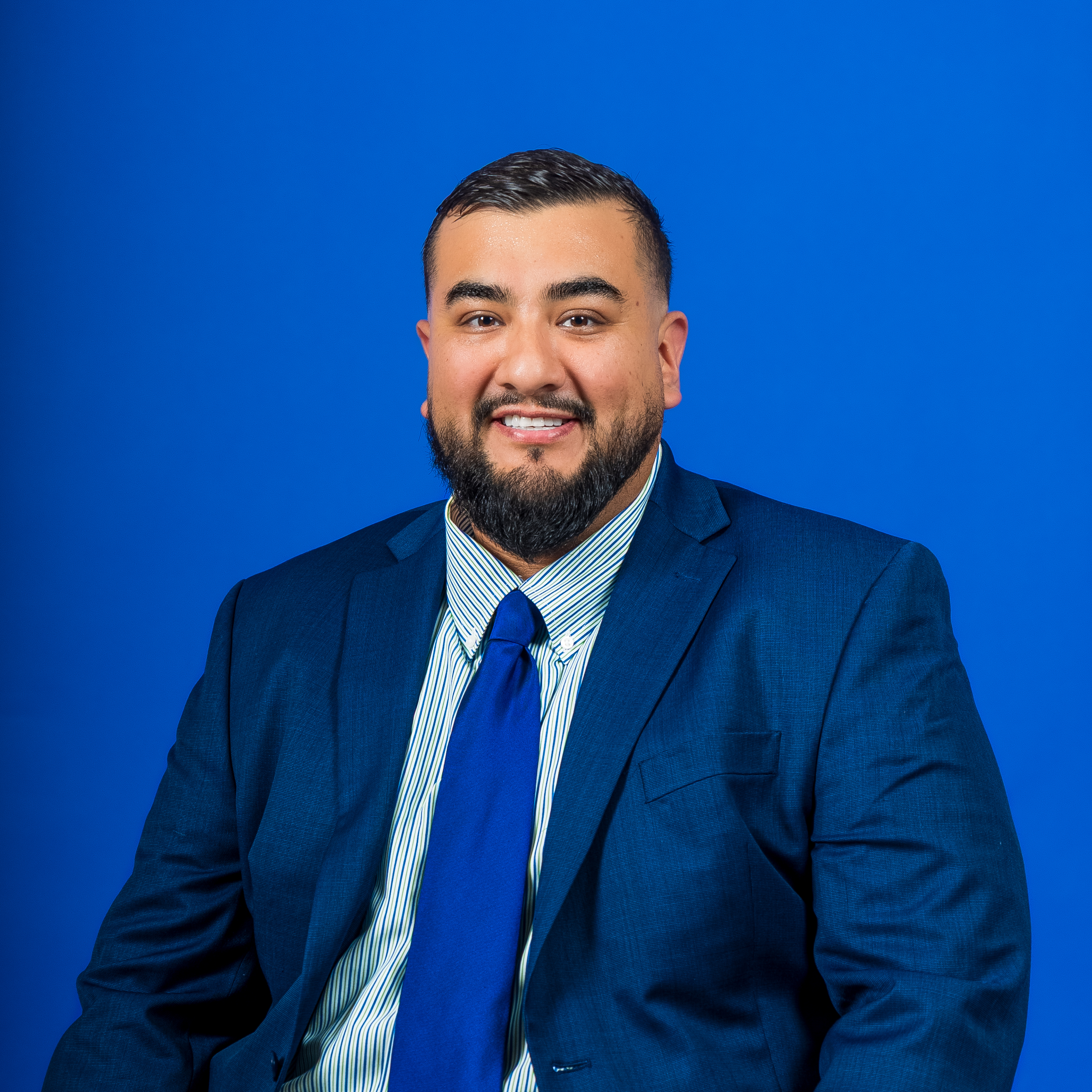 Headshot of Alejandro Salazar 