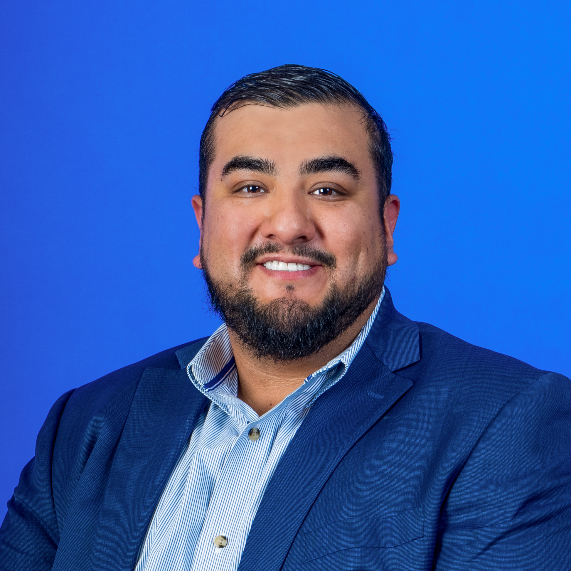 Headshot of Alejandro Salazar 