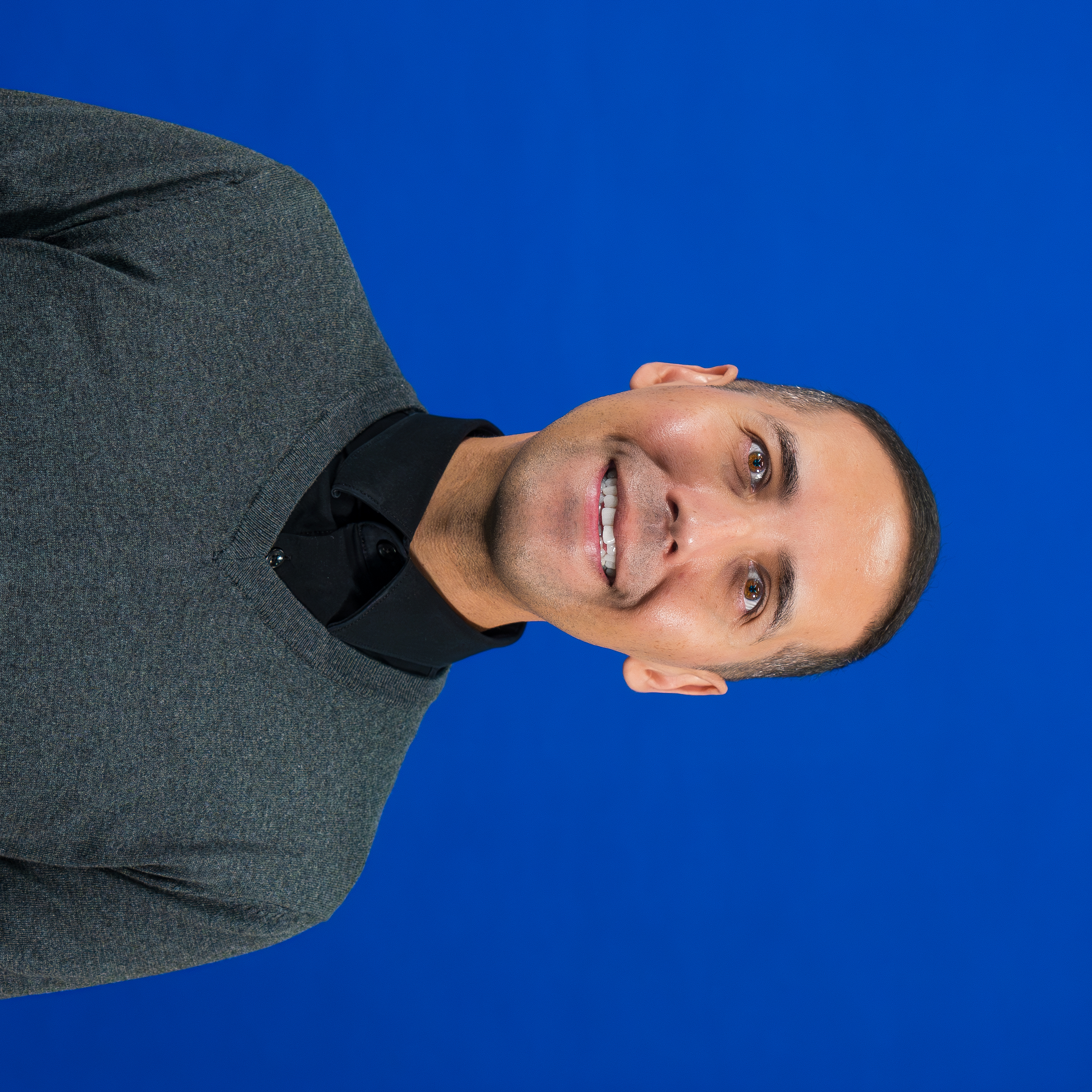 Headshot of Robert Rivas