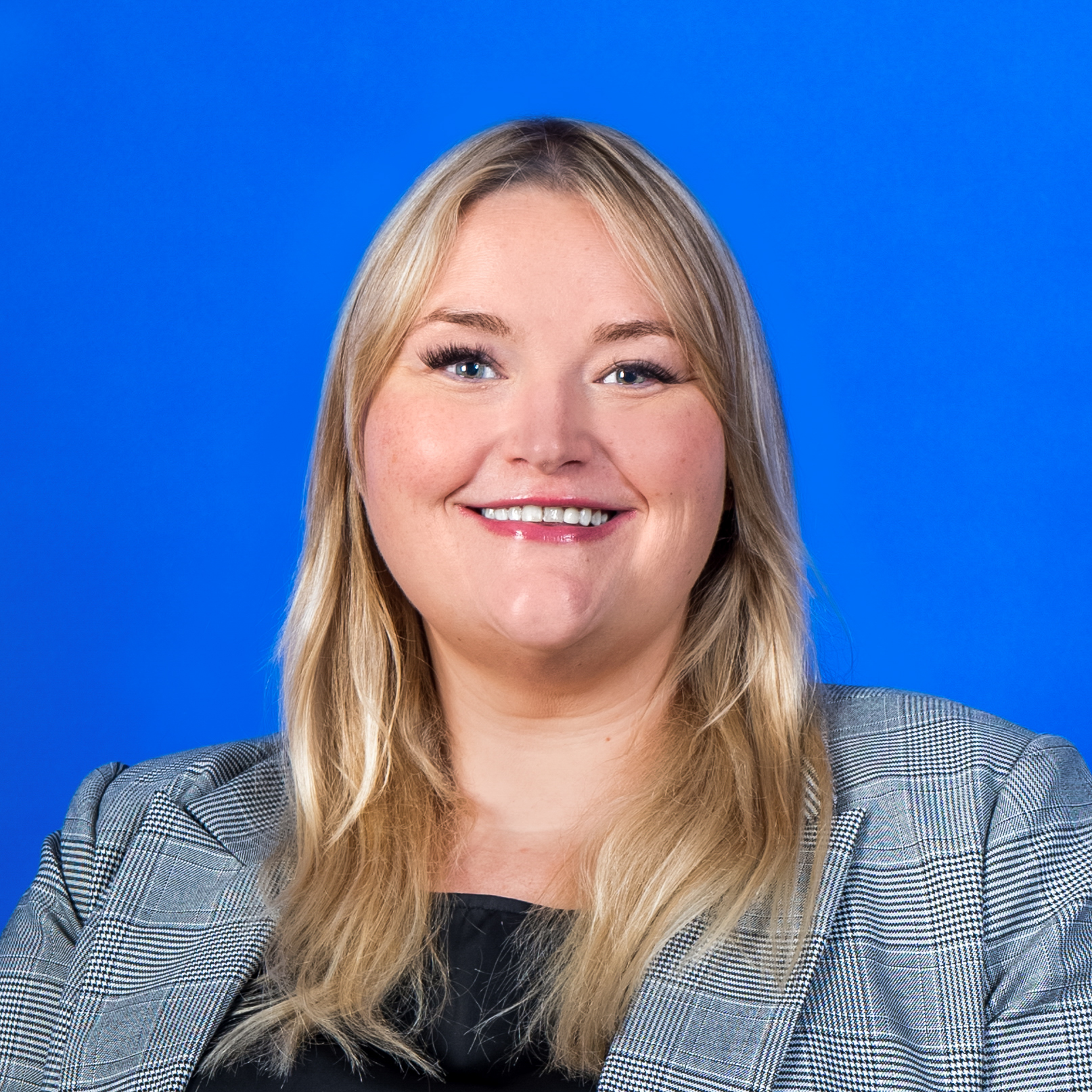 Headshot of Tara Bugarin