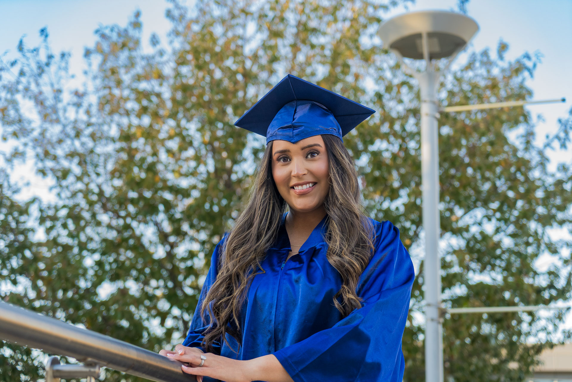 Dalia Mendoza-Salgado in front of a tree