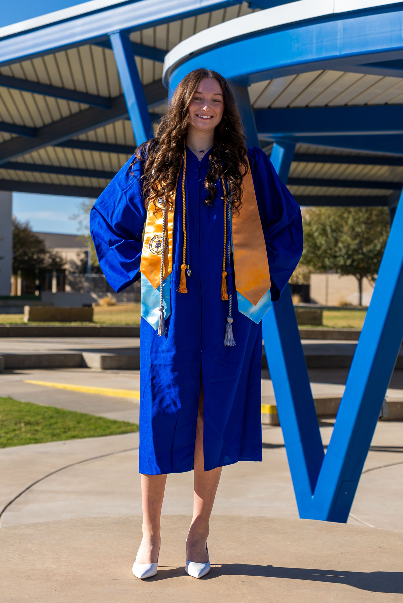 Hadlee with hands on her hips